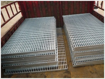 高空檢修平臺熱鍍鋅格柵板 高空檢修平臺熱鍍鋅格柵板
