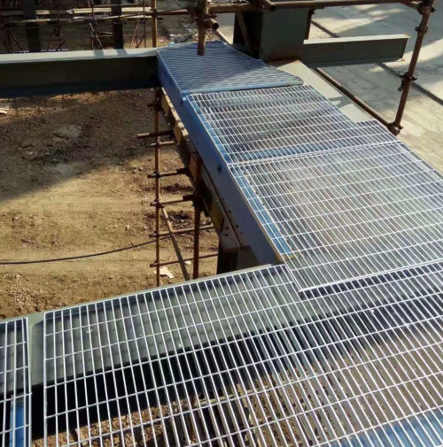 G303/30/100規(guī)格型號鋼格板 G303/30/100規(guī)格型號鋼格板