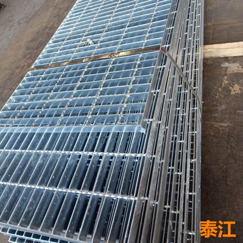 冷卻塔鍍鋅走臺鋼隔柵蓋板廠家直銷本.jpg 冷卻塔鍍鋅走臺鋼隔柵蓋板廠家直銷本.jpg